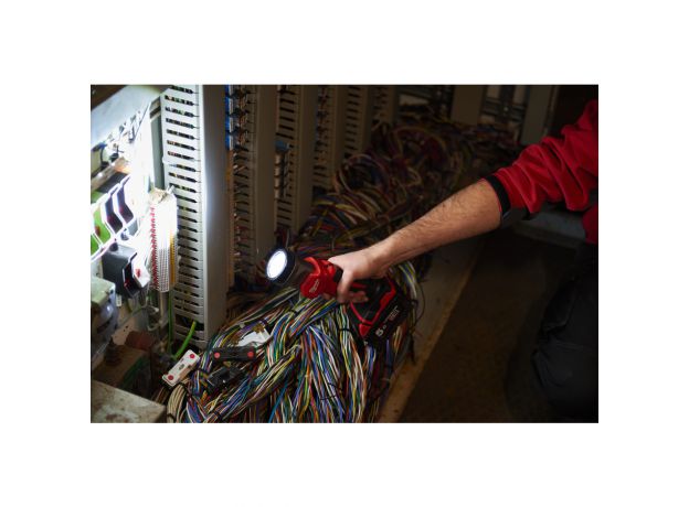MILW. M18™ LED werklamp M18 TLED-0, 4 image MILW. M18™ LED werklamp M18 TLED-0, 4 image